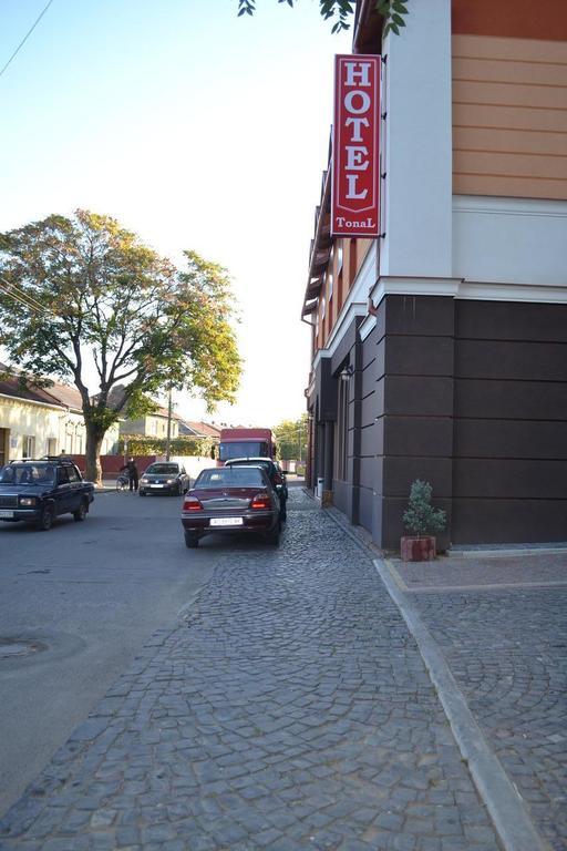 Hotel Tonal Mukatschewo Exterior foto